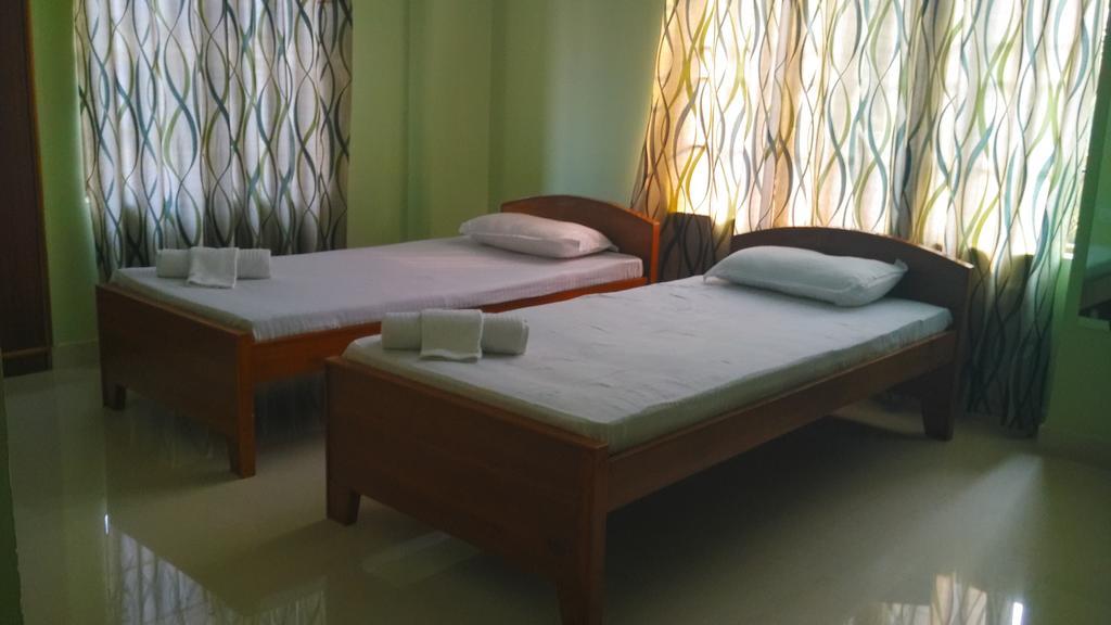 Ashirwad Homestay กูวาฮาติ ภายนอก รูปภาพ